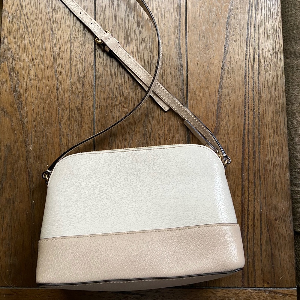 Kate Spade White and beige crossbody purse. - Picture 3 of 4
